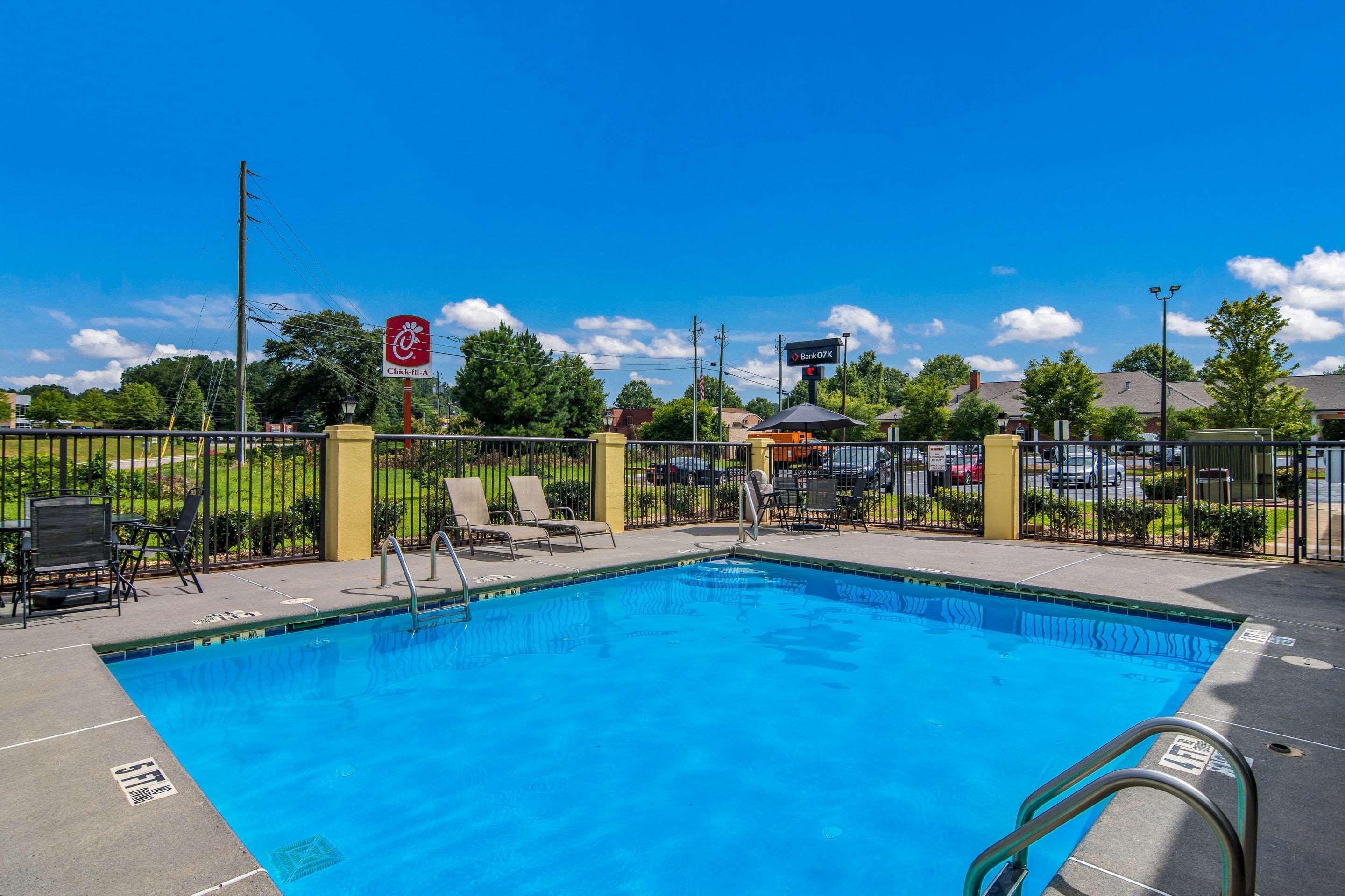 Quality Inn & Suites Canton, Ga Exterior foto