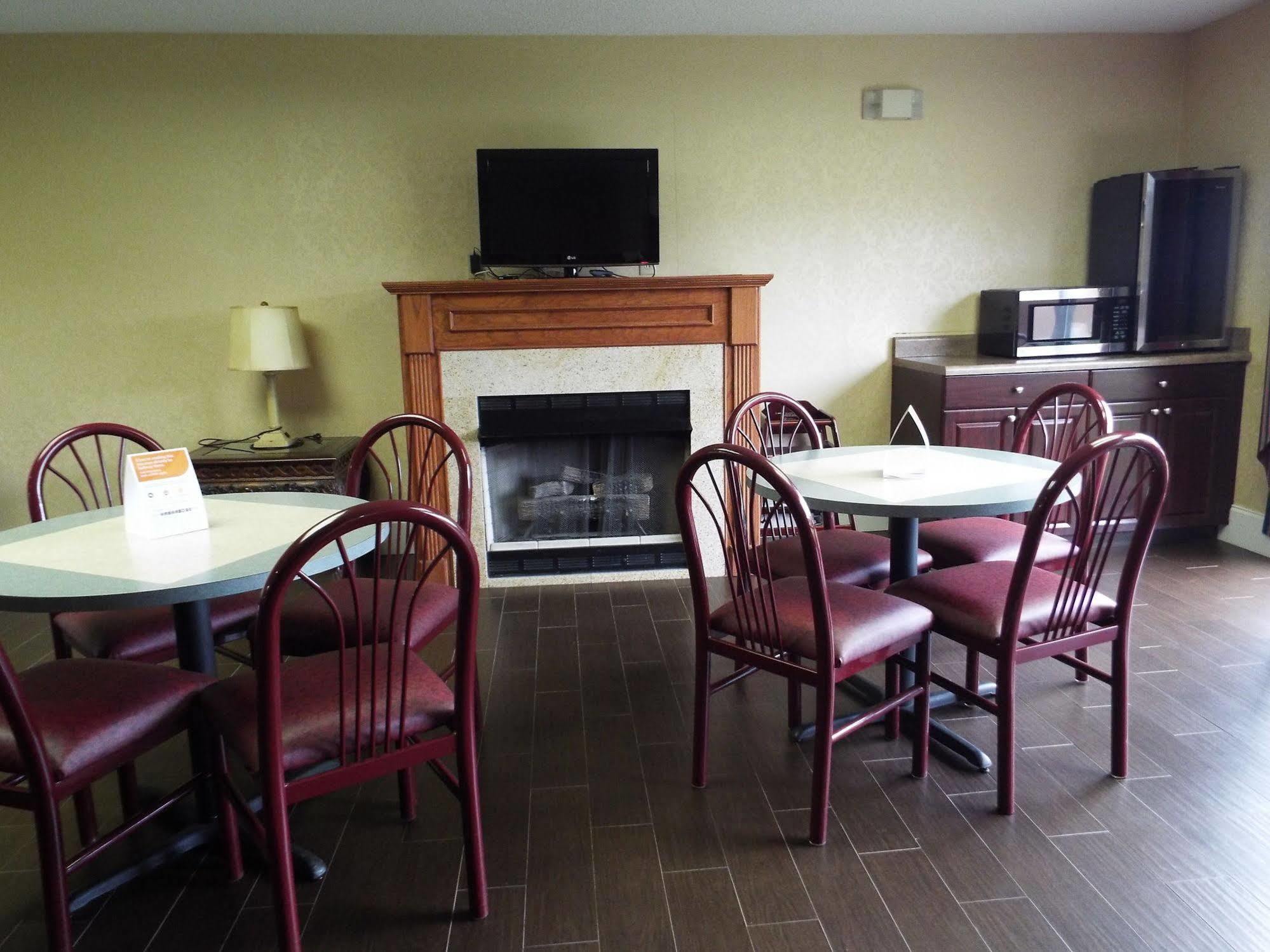 Quality Inn & Suites Canton, Ga Exterior foto
